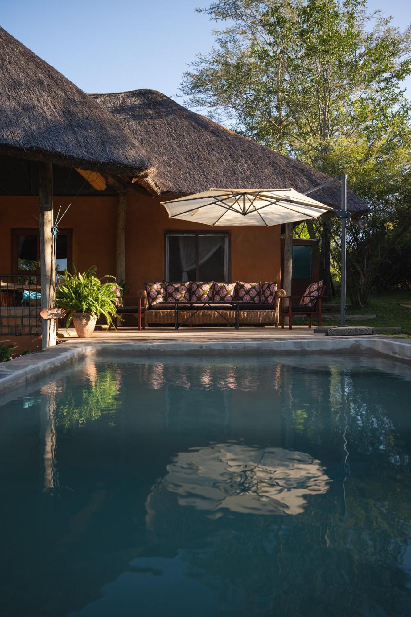 Chundukwa River Lodge - Self Catering House Livingstone Ngoại thất bức ảnh